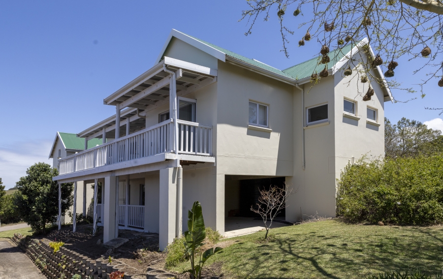 5 Bedroom Property for Sale in Kleinemonde Eastern Cape